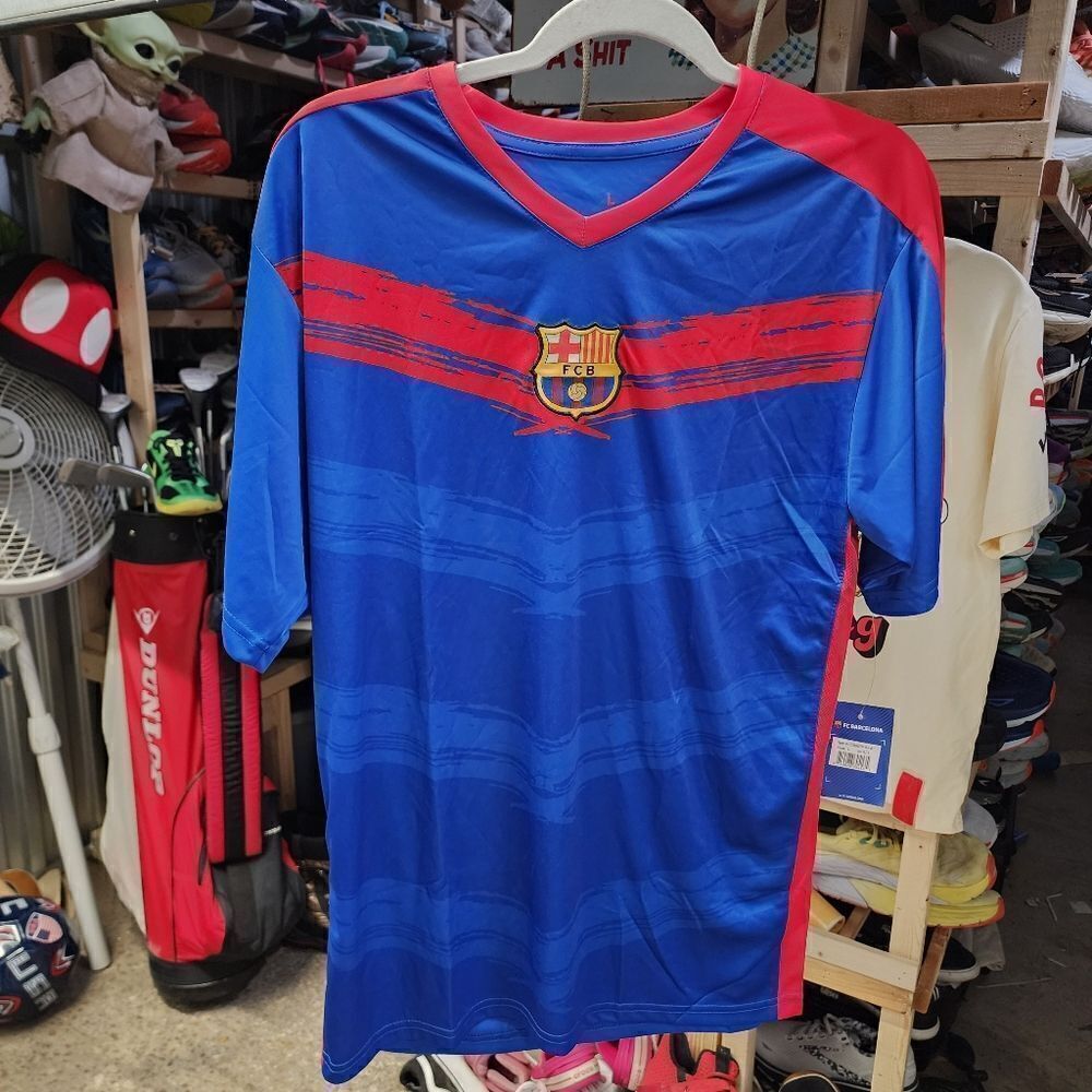 Barcelona - Mens Shirt - SIZE L